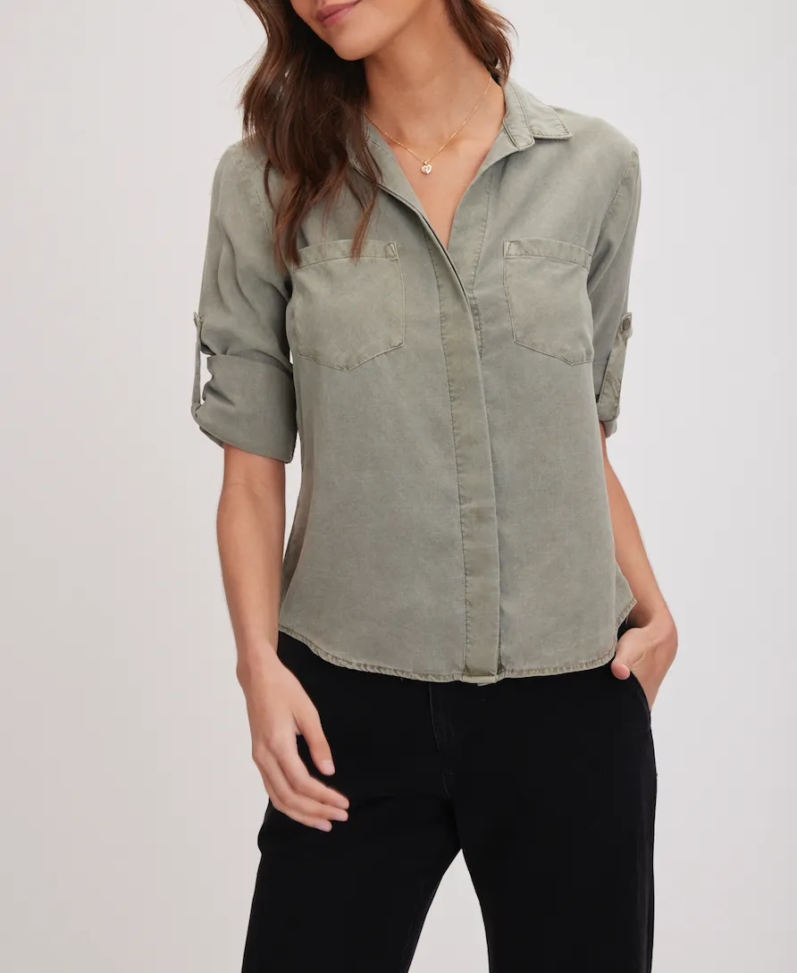 BELLA DAHL SPLIT BACK BUTTON DOWN