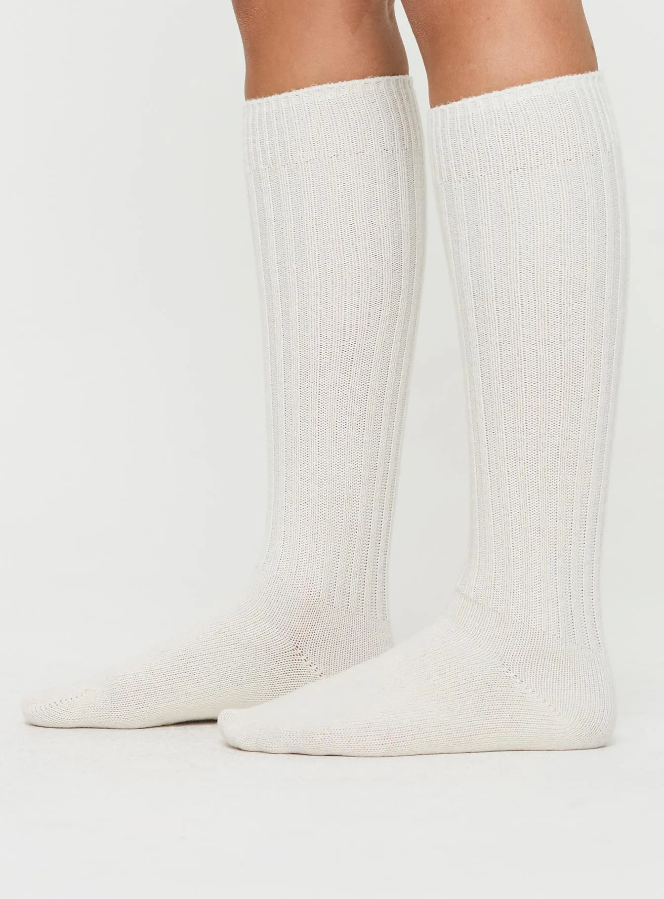 Boderline Knee High Socks White