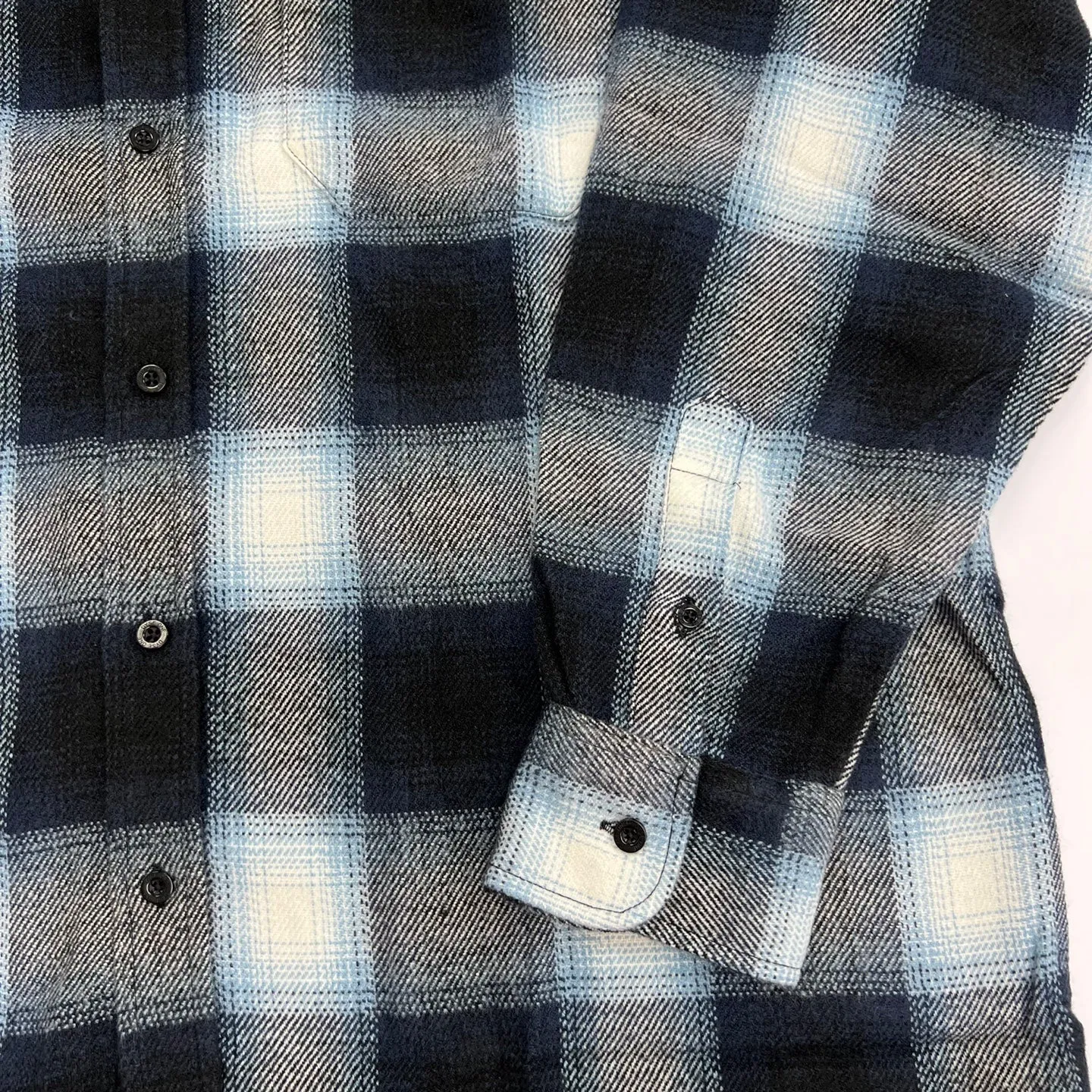 DYSEONE Heavyweight Button Down Flannel Shirts