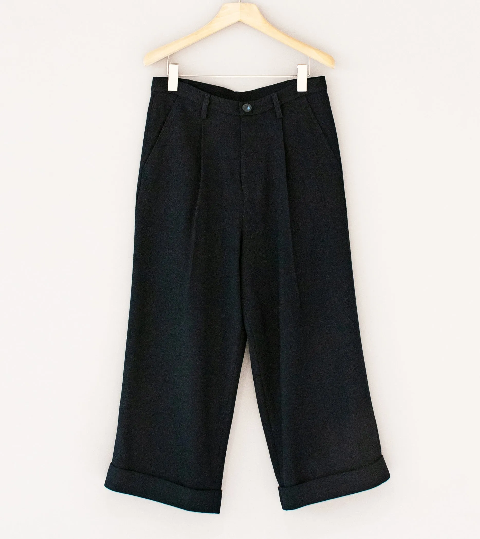 Euphorbia 'Pleated Trousers' (Navy)