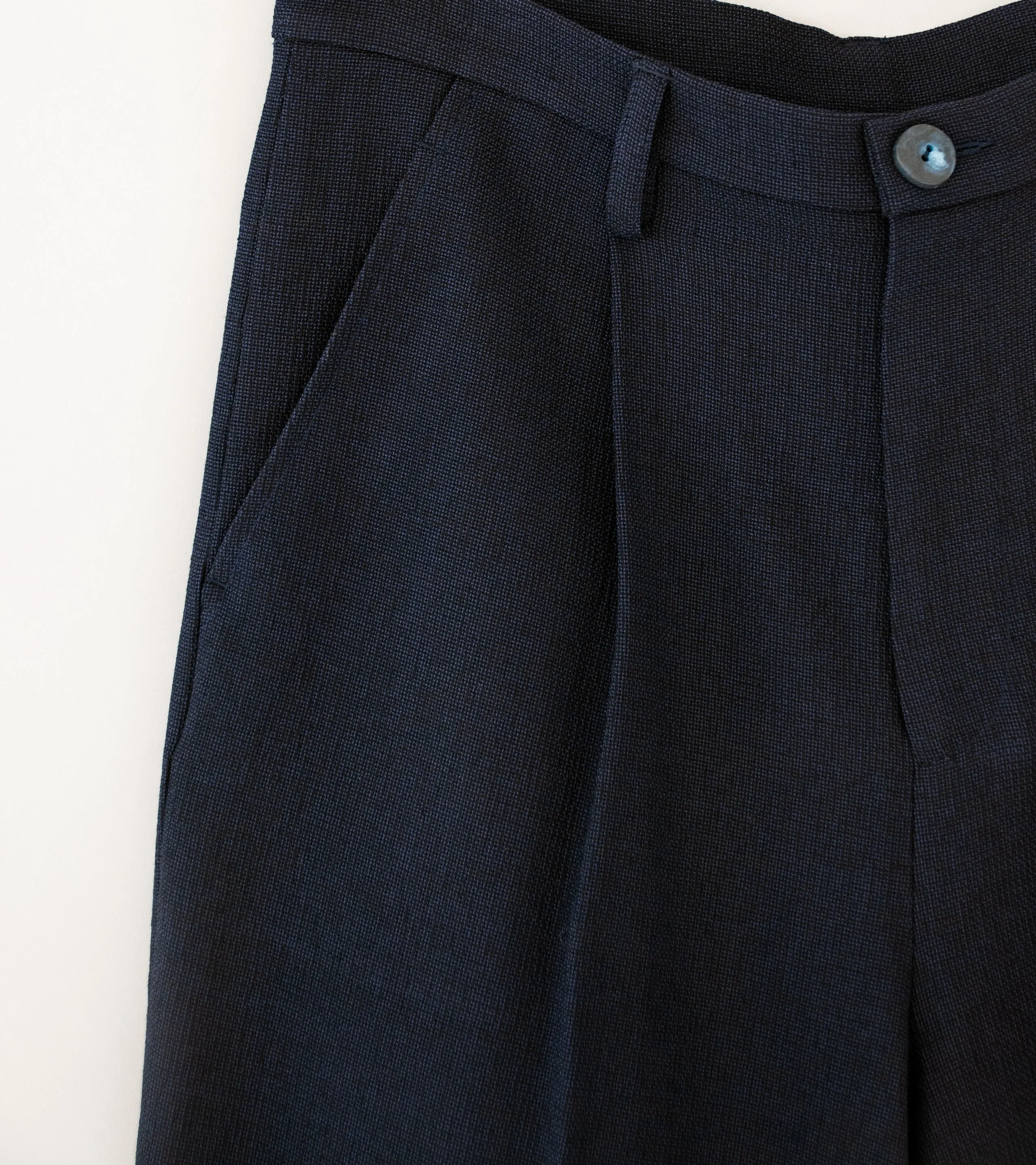 Euphorbia 'Pleated Trousers' (Navy)