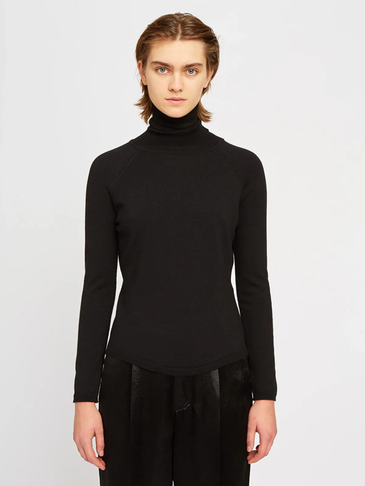 Saige Merino Wool Turtleneck - Black