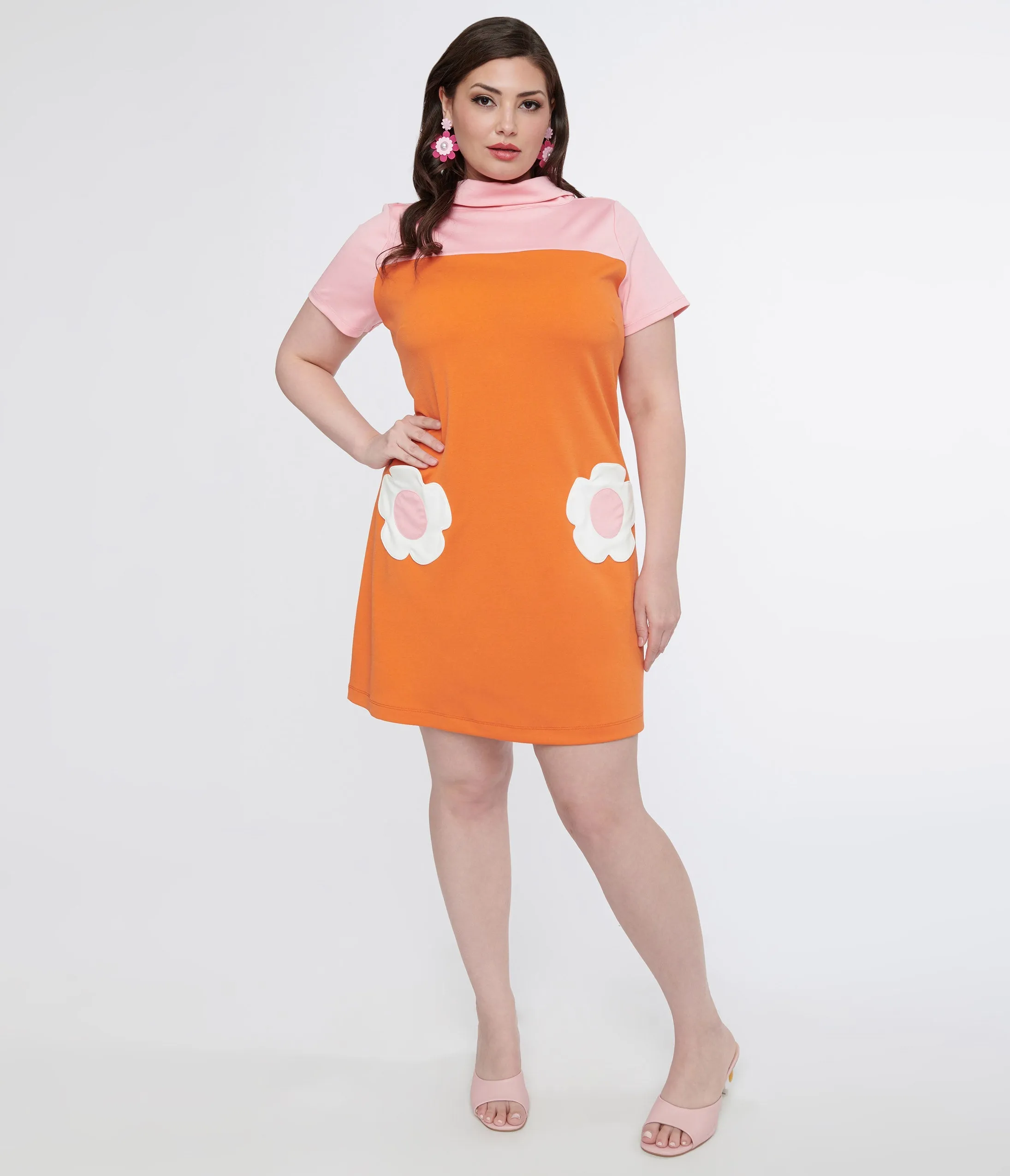 Smak Parlour Plus Size 1960s Orange & Pink Flower Pocket Shift Dress