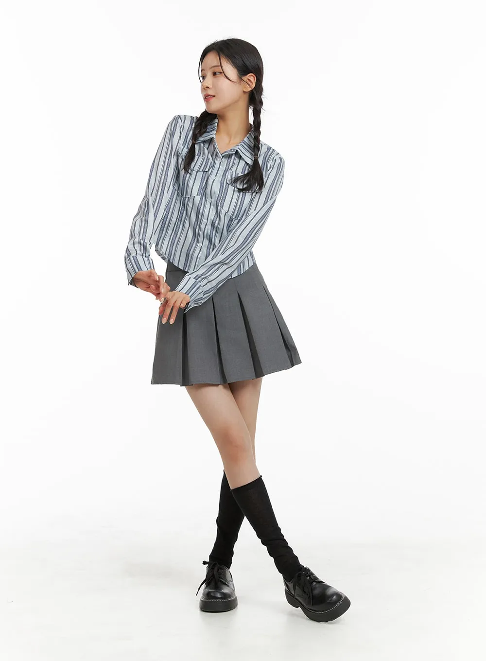 Solid Pleated Mini Skirt OM420