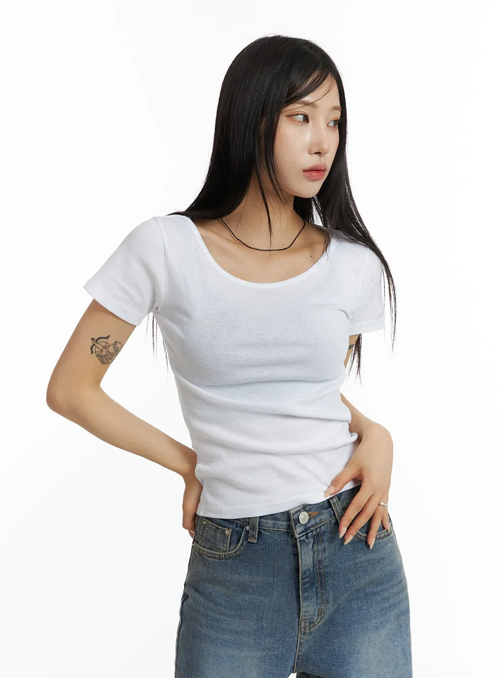 Solid Round Neck Short Sleeve Tee CF401