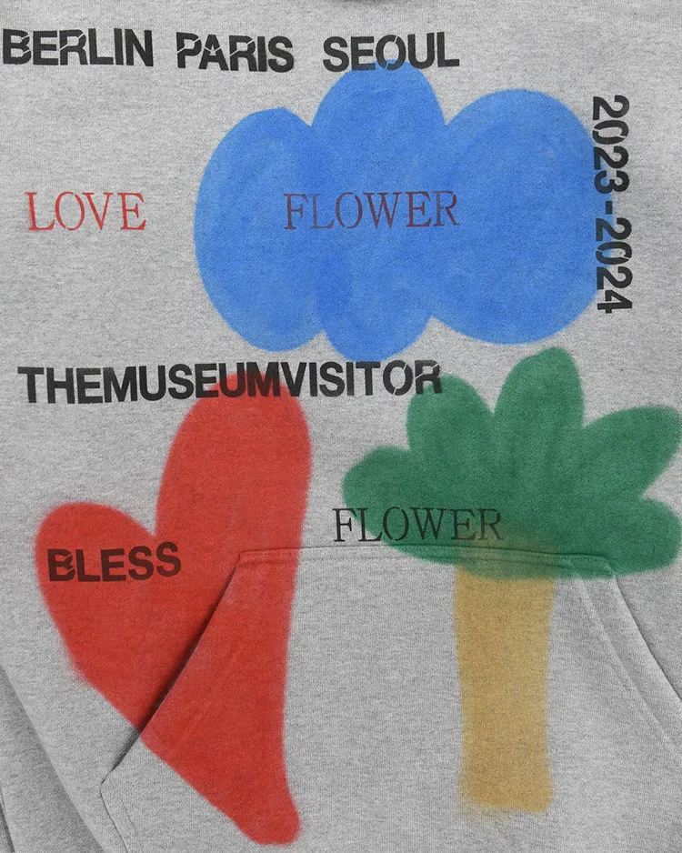 THE MUSEUM VISITOR  |Heart Flower Patterns Unisex Street Style Long Sleeves