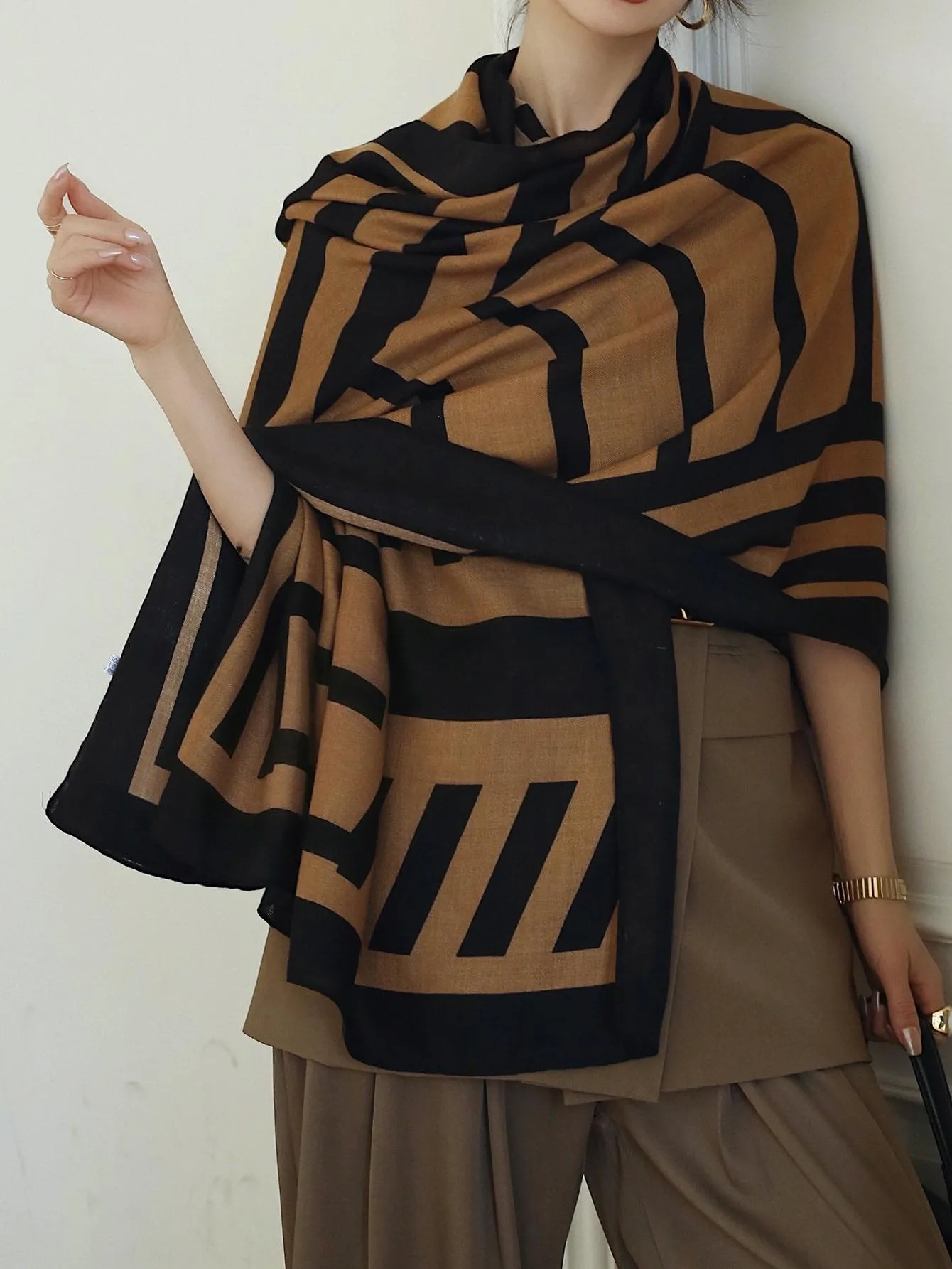 WRAP Rectangular Pattern Thin Elegant Scarf